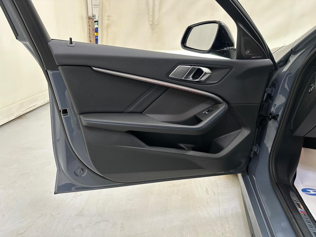 BMW 1 Series KR22XNT