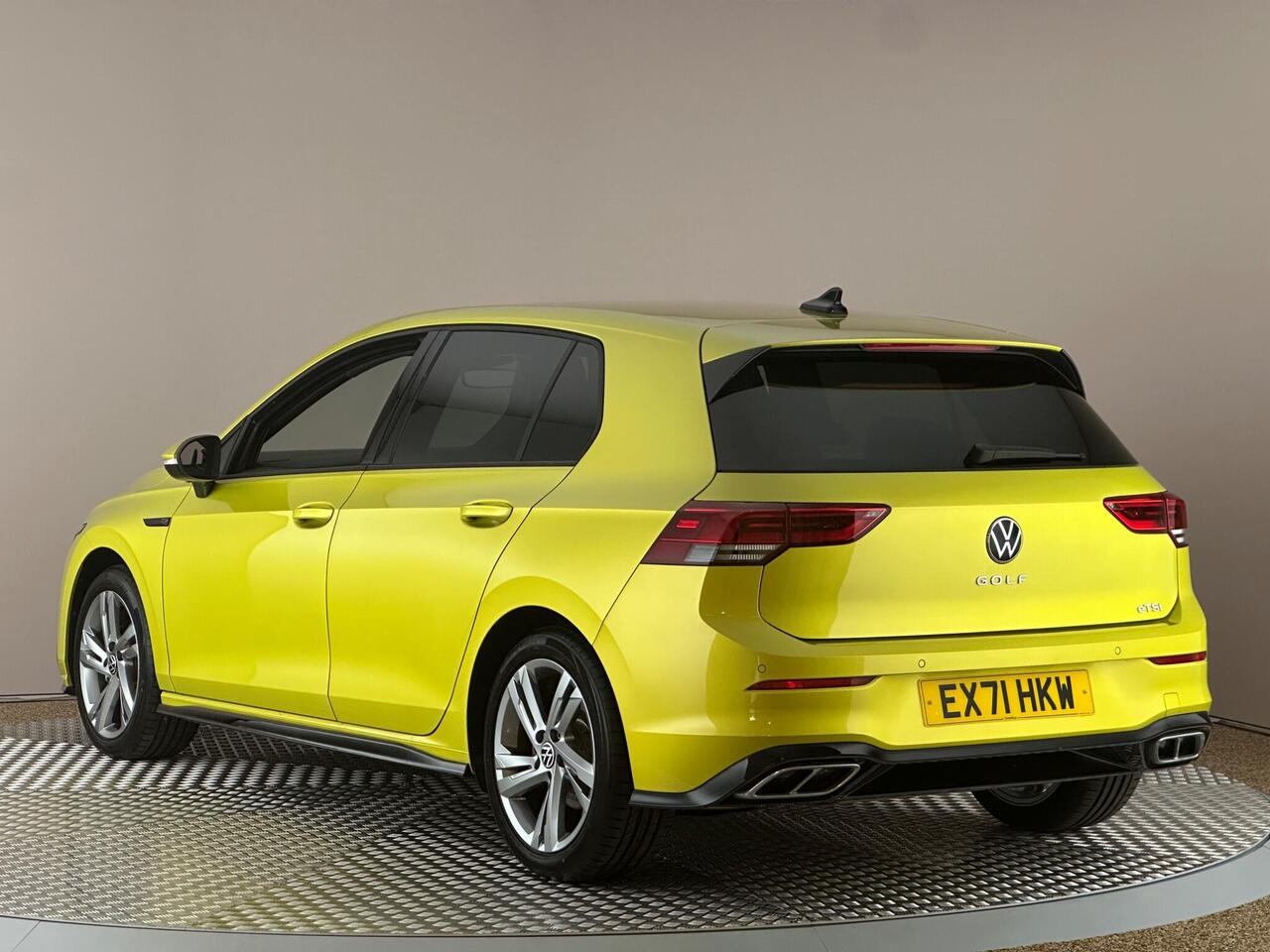 Volkswagen Golf EX71HKW