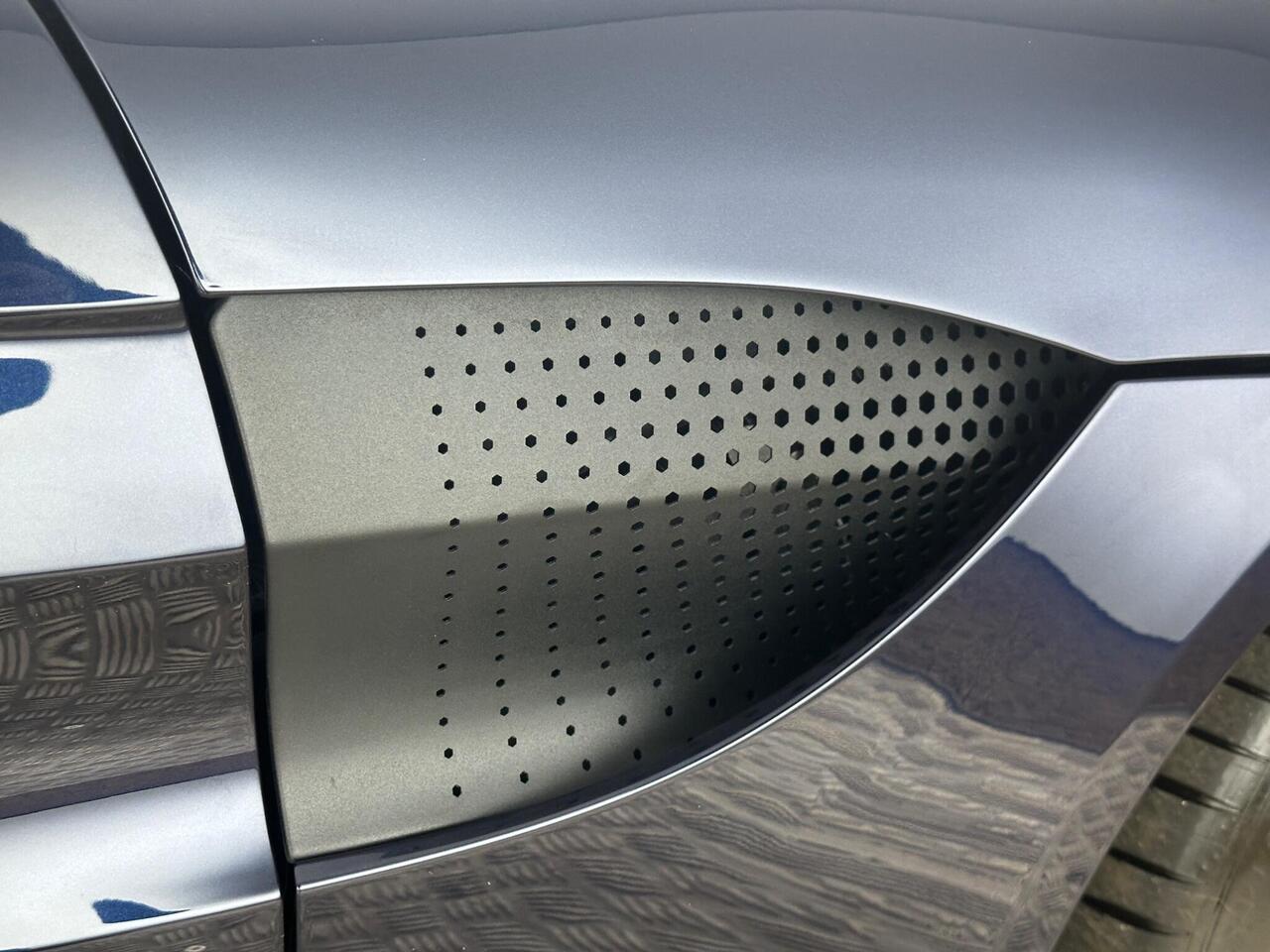 Aston Martin Vantage MV20UZG