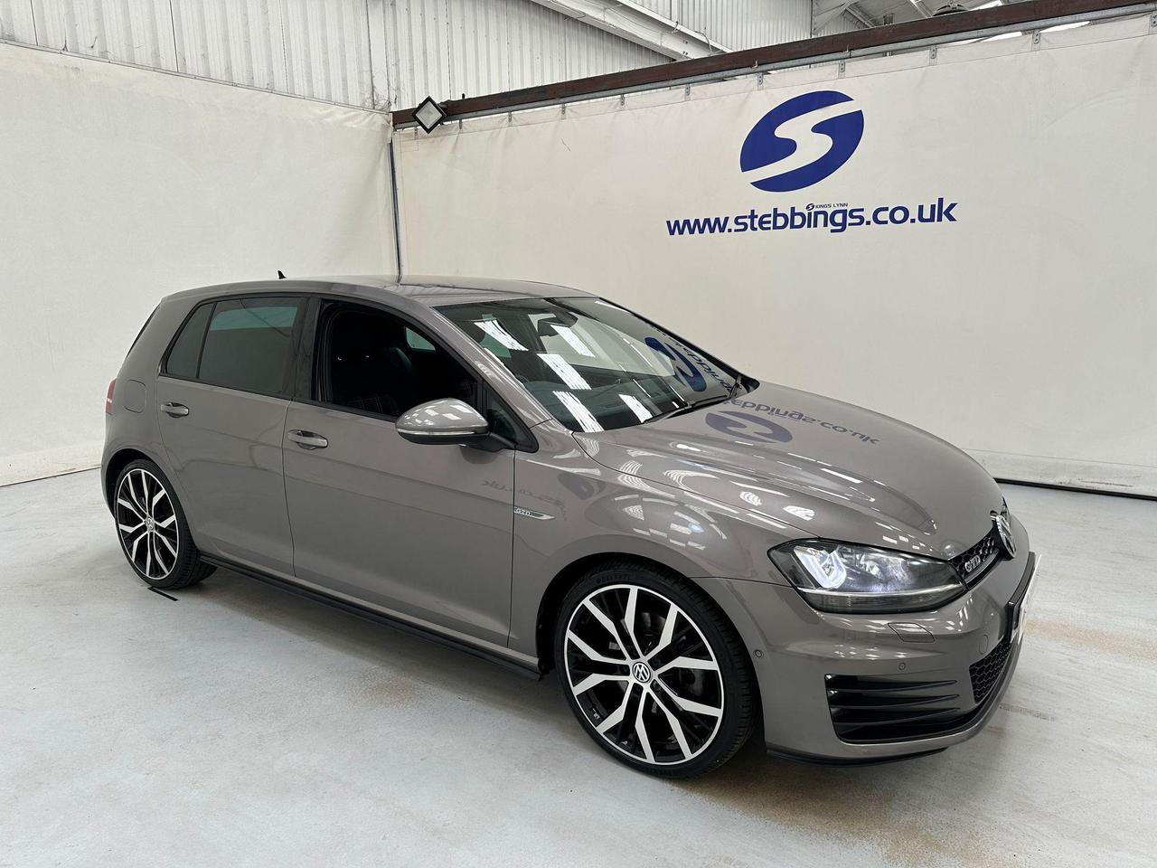 Volkswagen Golf DG14UAA