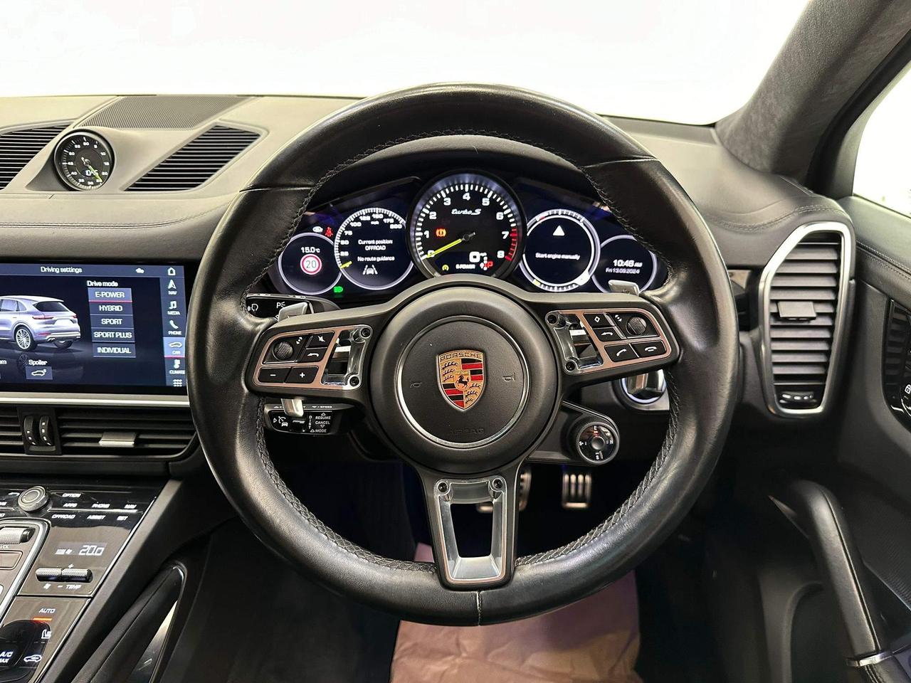 Porsche Cayenne SW69BKY