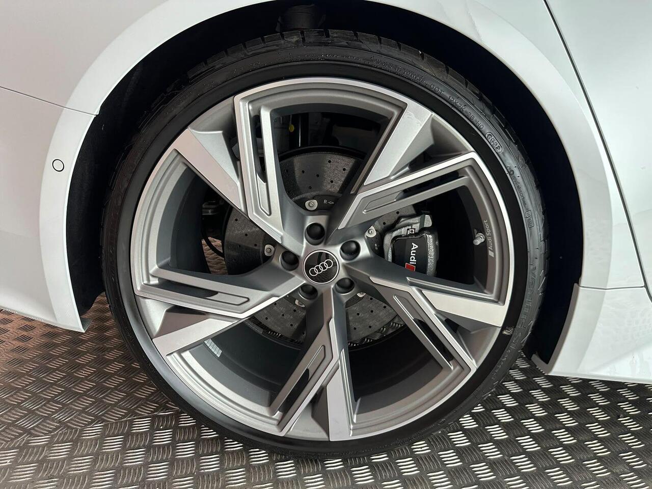 Audi RS6 Avant KY72PMX
