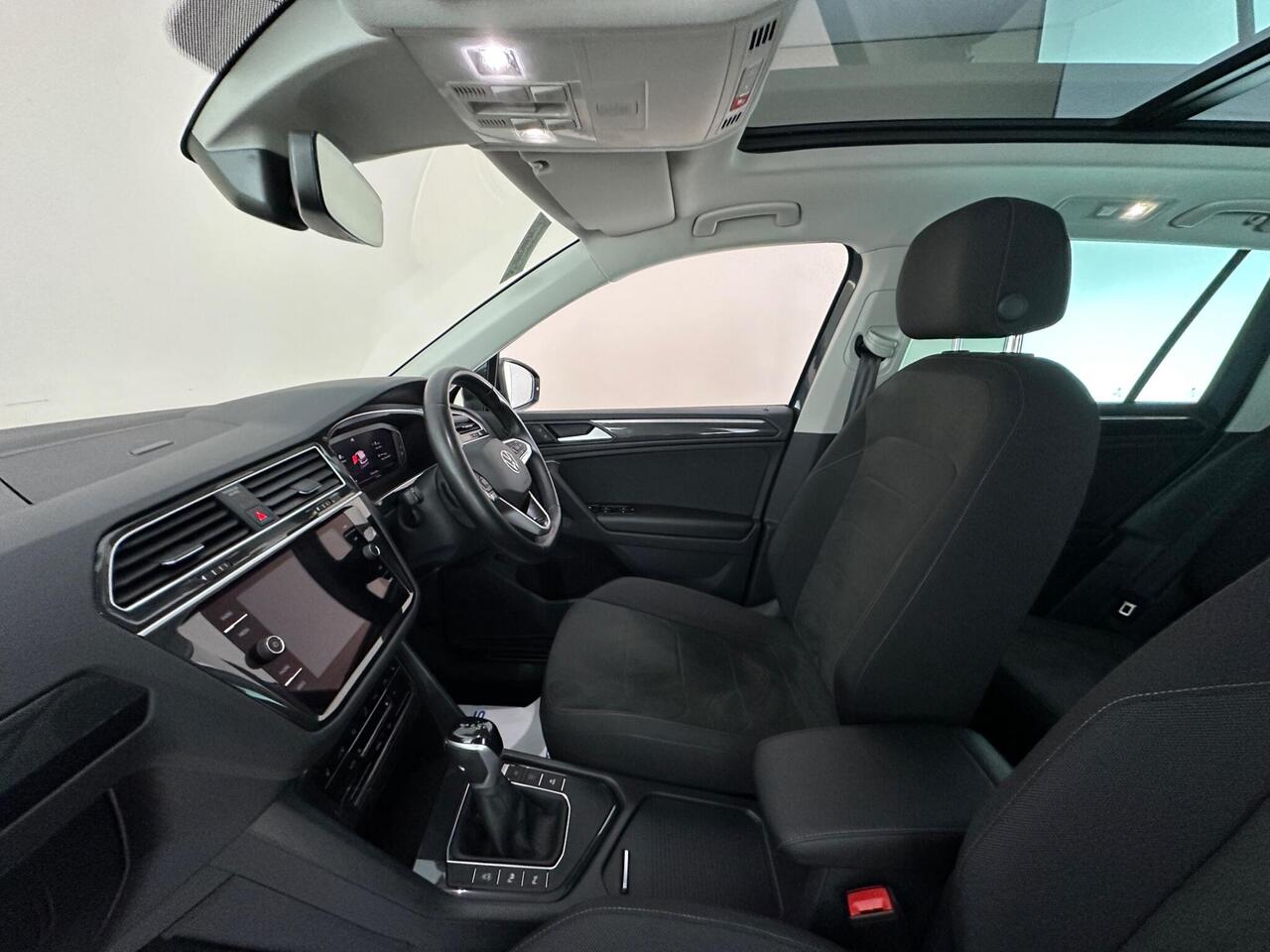 Volkswagen Tiguan CA21HYZ