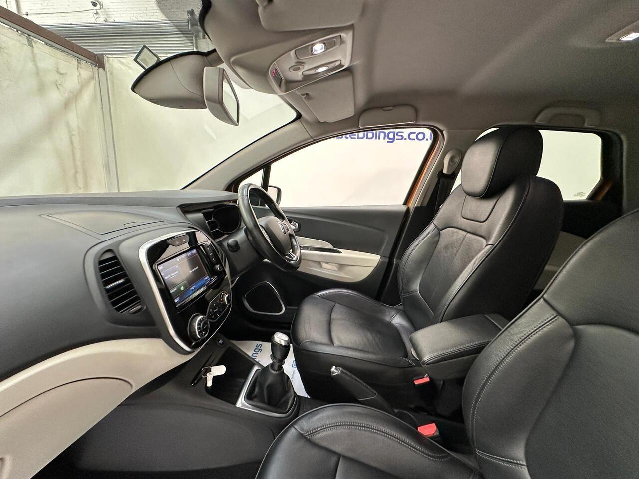 Renault Captur AU19SRZ
