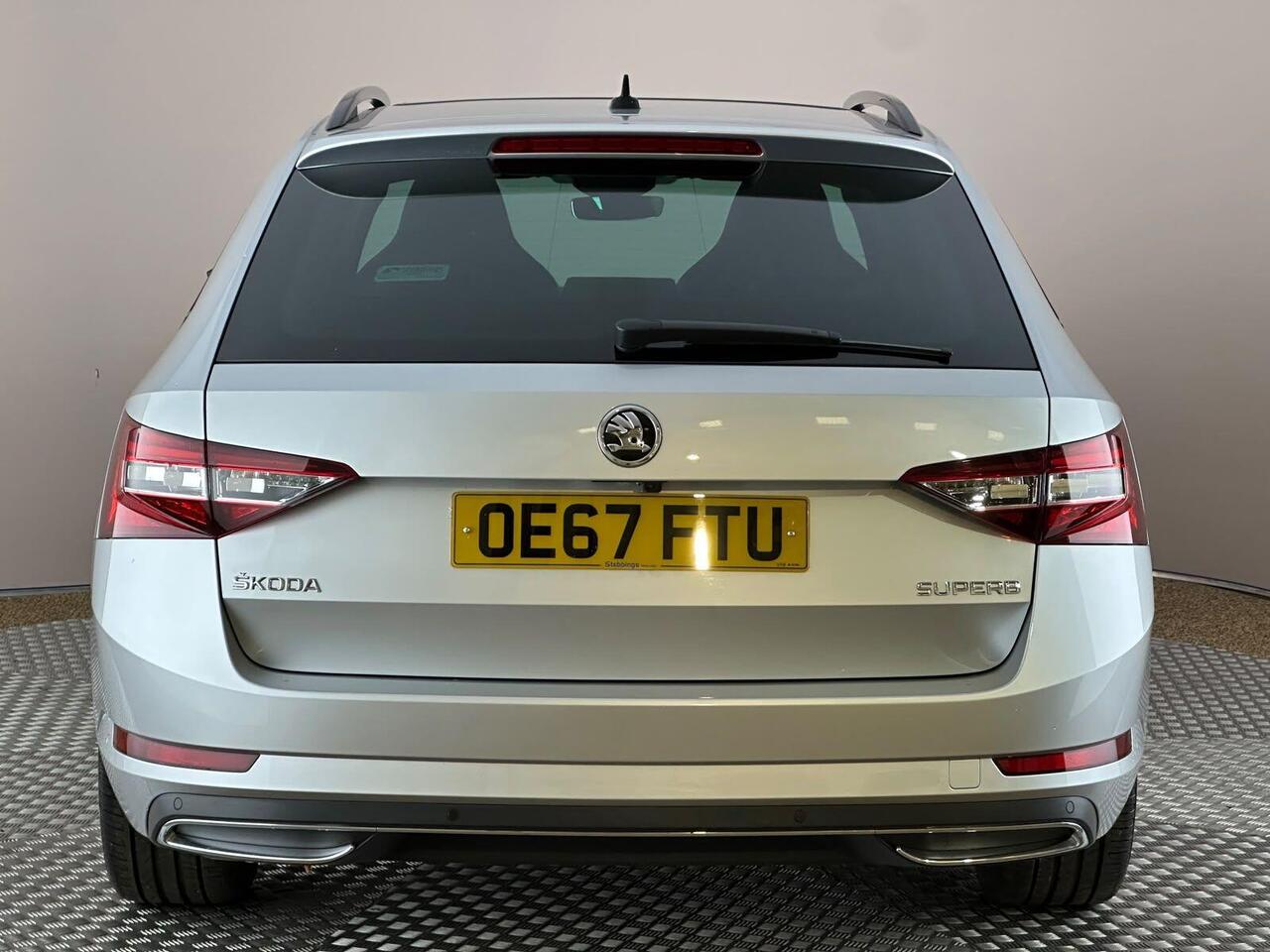 Skoda Superb OE67FTU