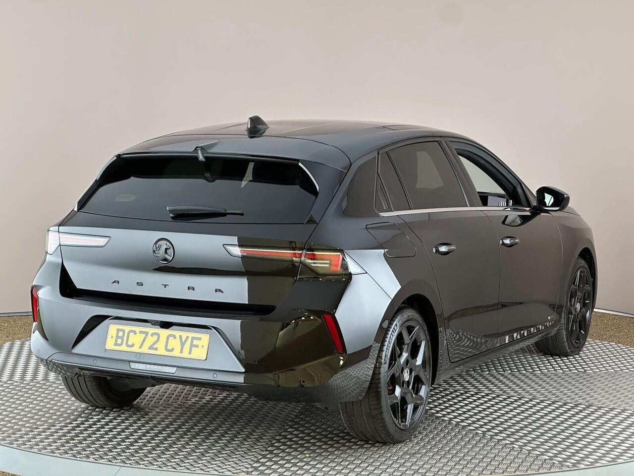 Vauxhall Astra BC72CYF