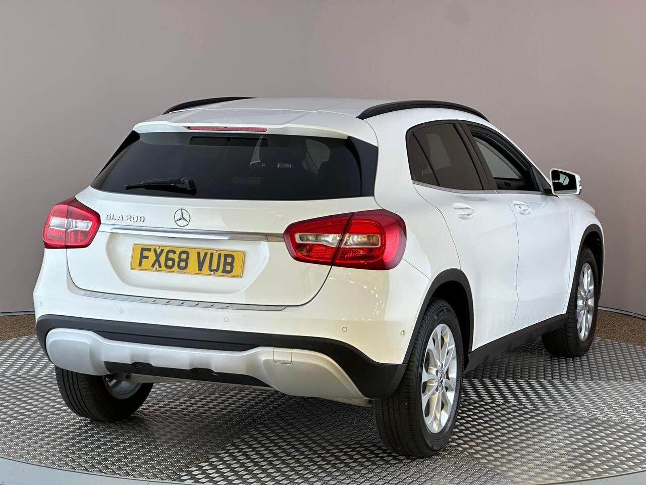Mercedes-Benz GLA FX68VUB