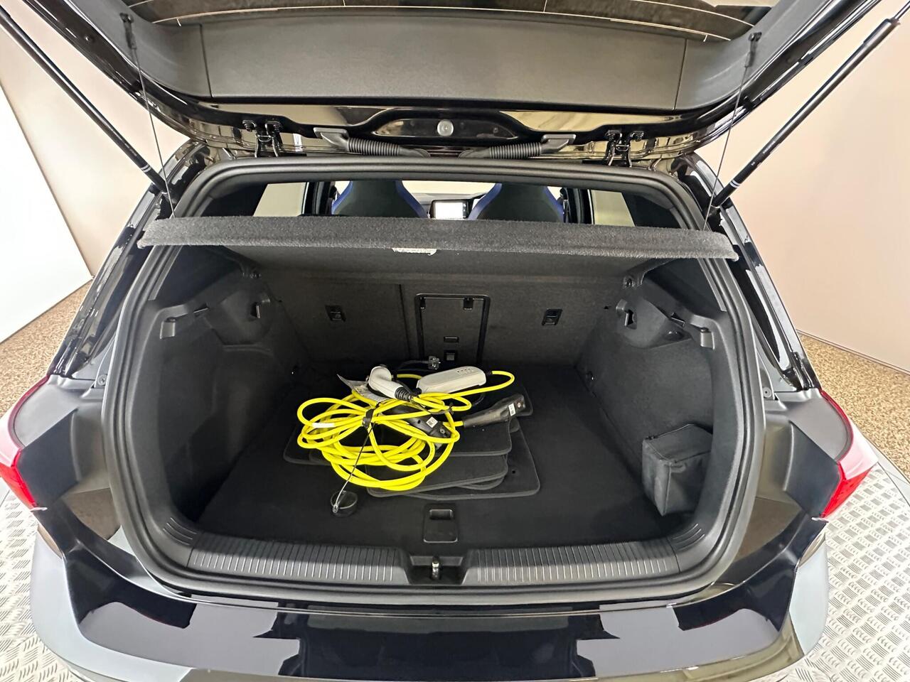 Volkswagen Golf BG72EHC
