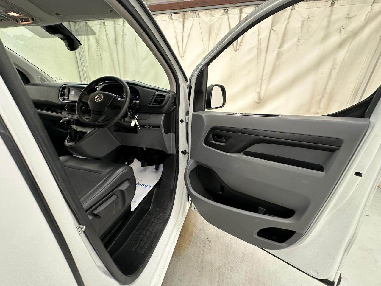 Vauxhall Vivaro DT70GHH