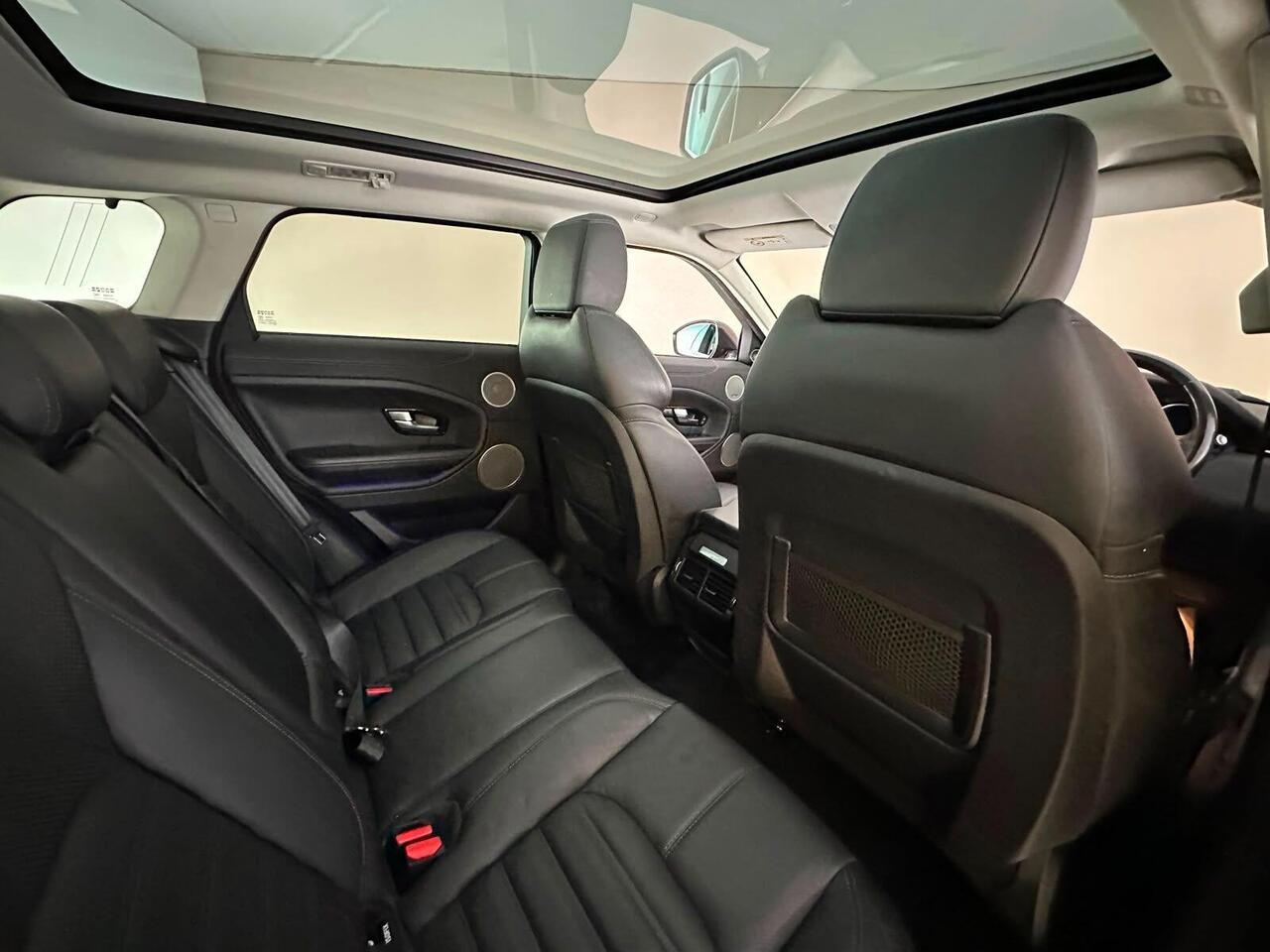 Land Rover Range Rover Evoque YR67LLG