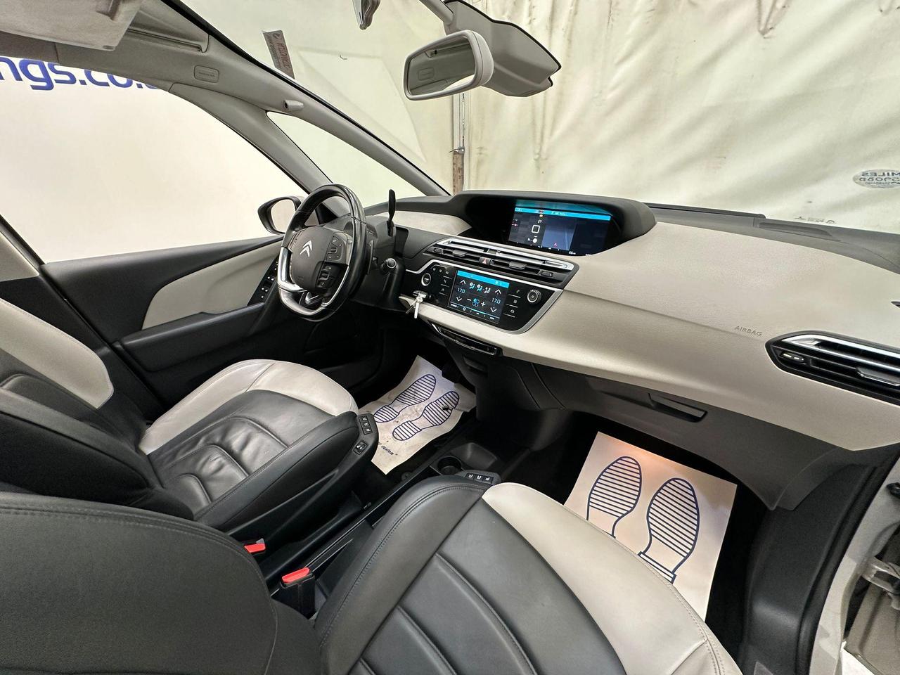 Citroen Grand C4 Picasso GP17LNN