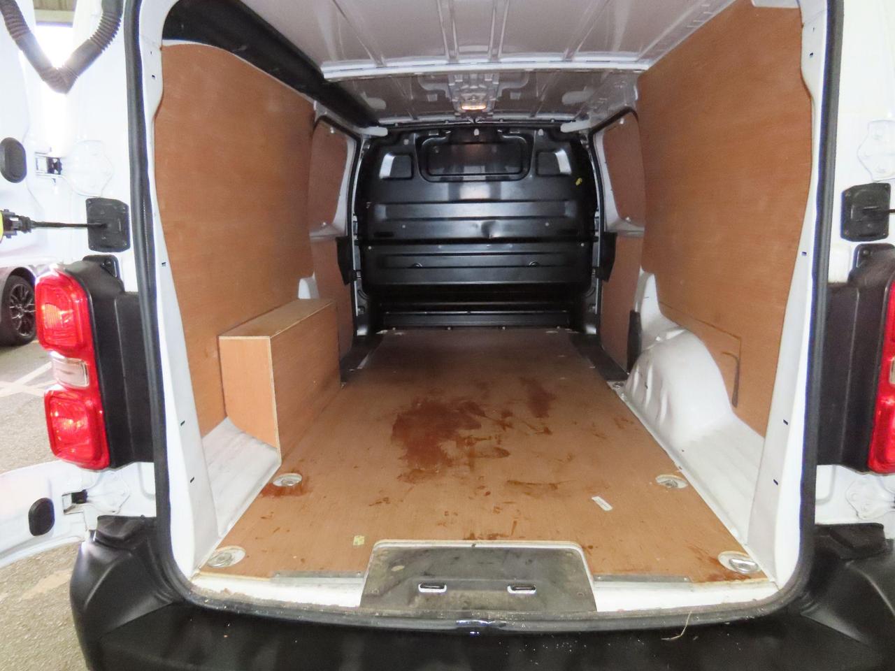 Vauxhall Vivaro DN24YLM