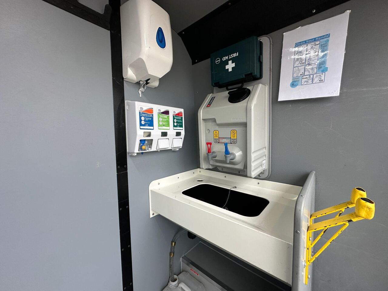 Ford Transit WP72GWJ