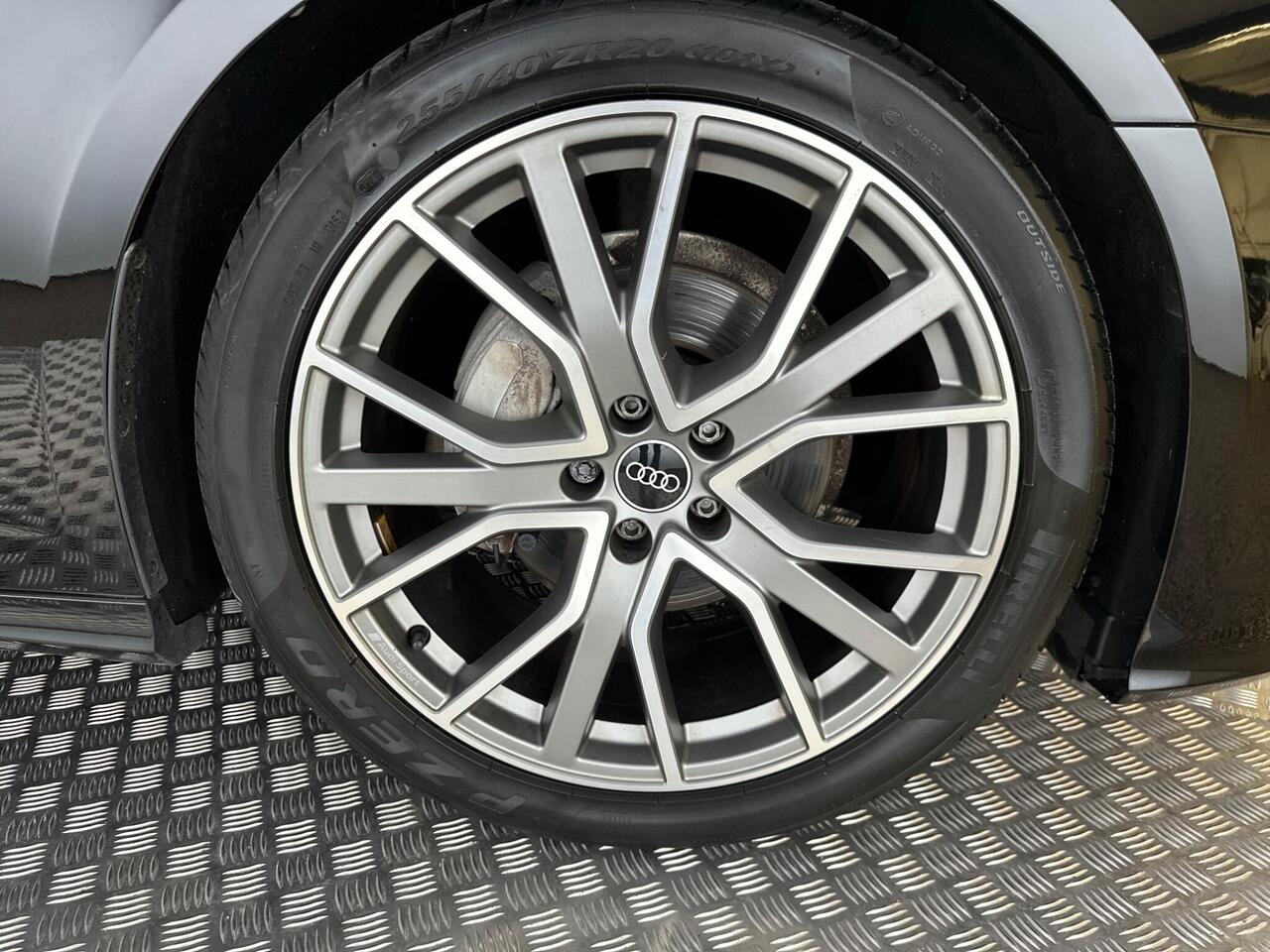 Audi A6 Avant YJ21LNB