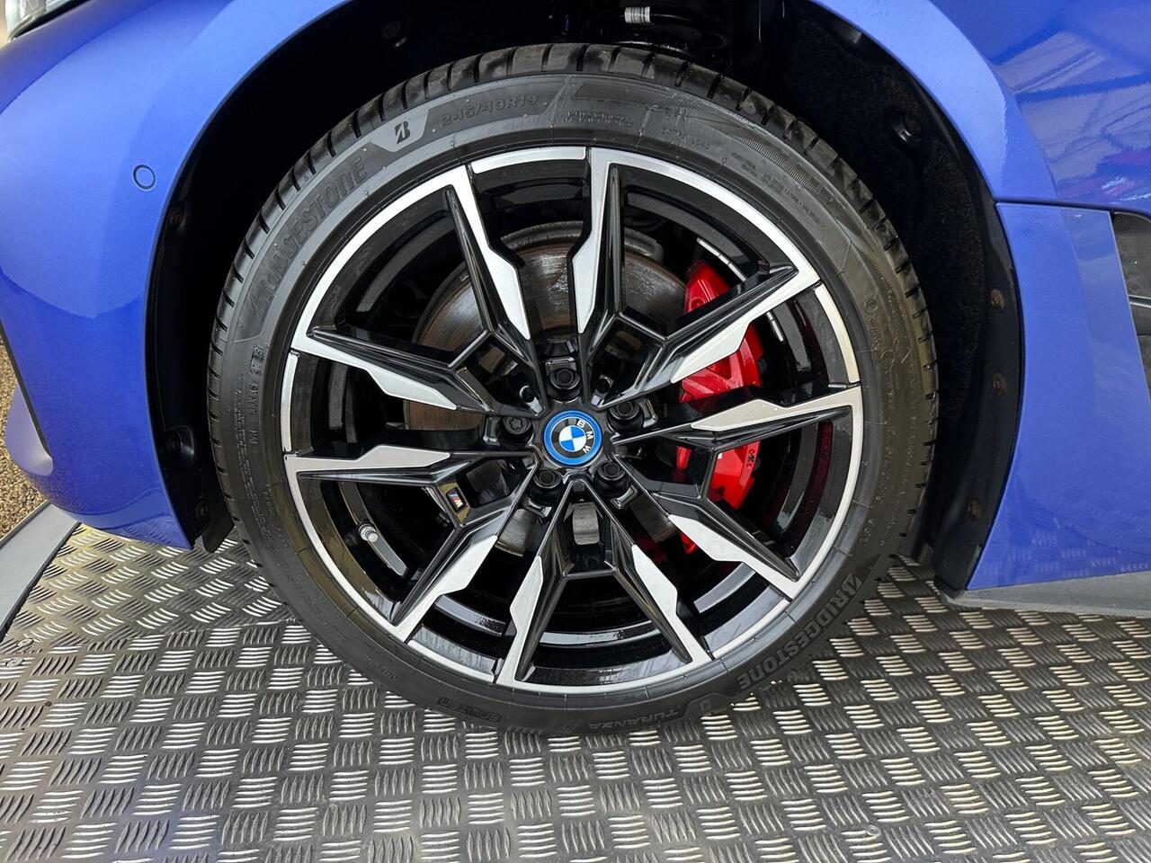 BMW i4 ND72JJL