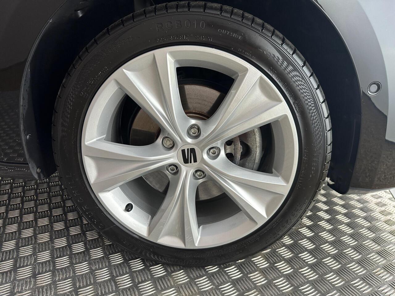 SEAT Leon YO24KGG