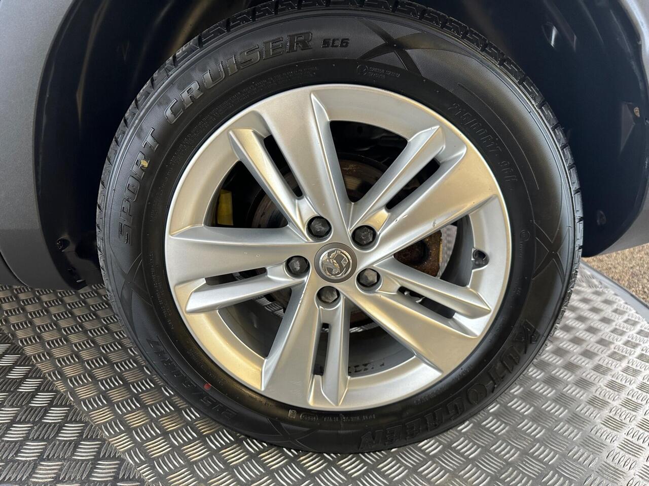 Vauxhall Grandland X SK68DMY