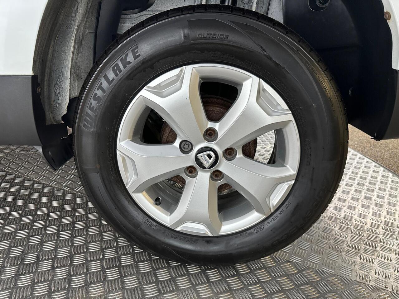 Dacia Duster CE19KKD