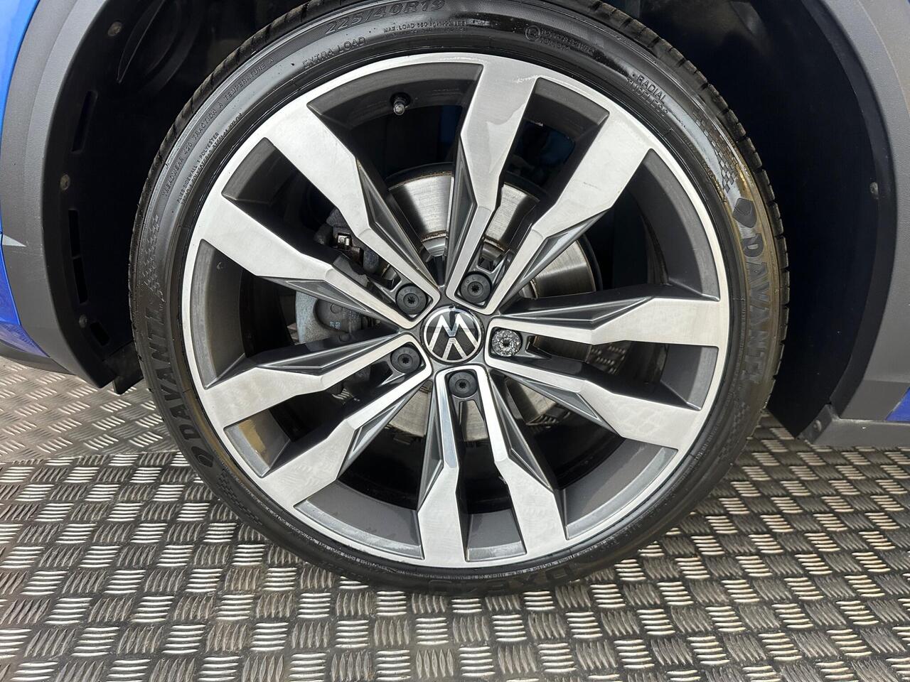 Volkswagen T-Roc VE71FXT