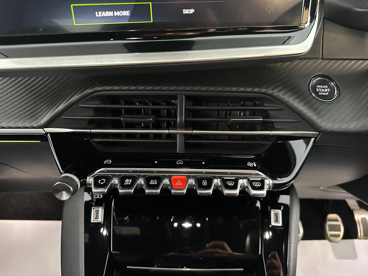 Peugeot 208 MJ24ZXE
