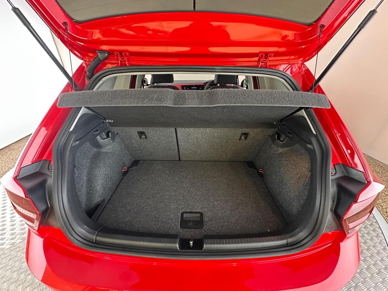Volkswagen Polo AK70AFO