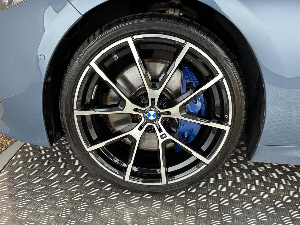 BMW 8 Series RO20CFF