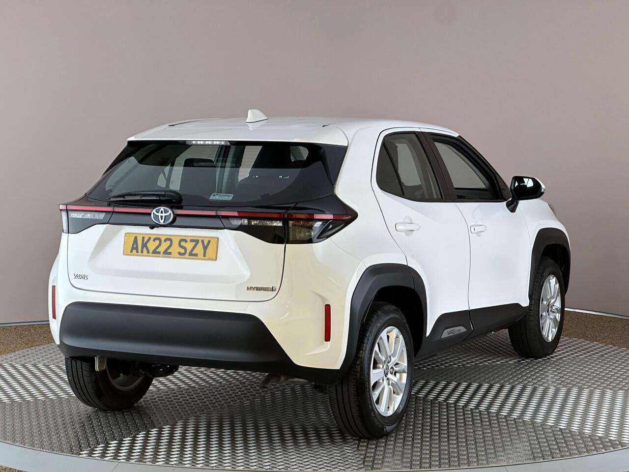 Toyota Yaris Cross AK22SZY