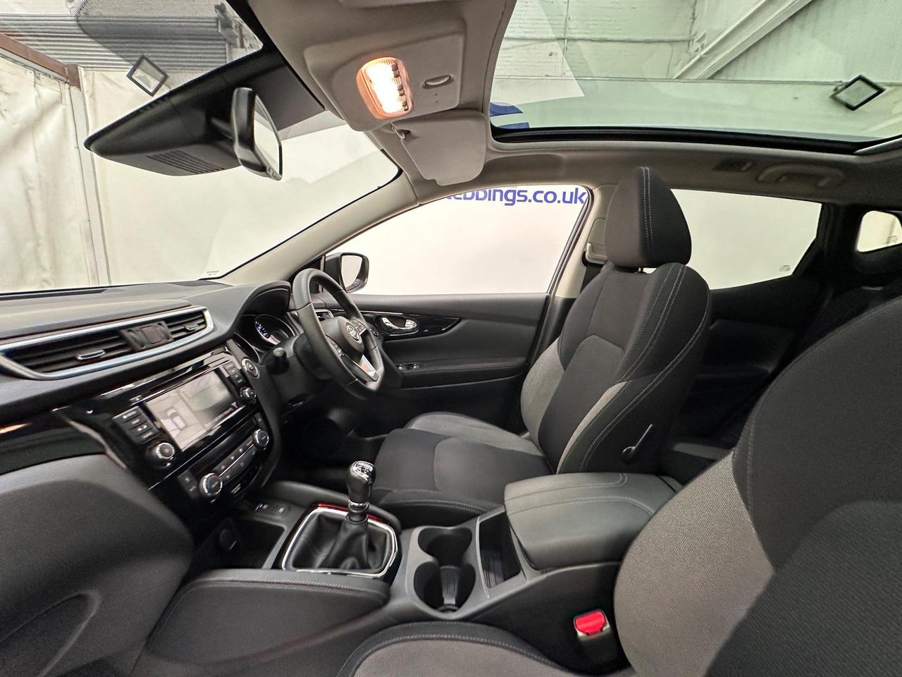 Nissan Qashqai YB21ZHJ