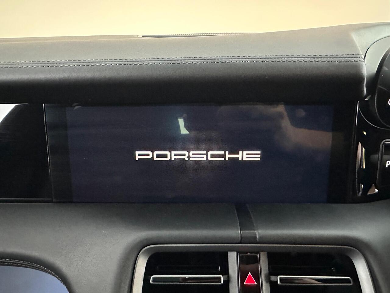 Porsche Taycan LE23WSU