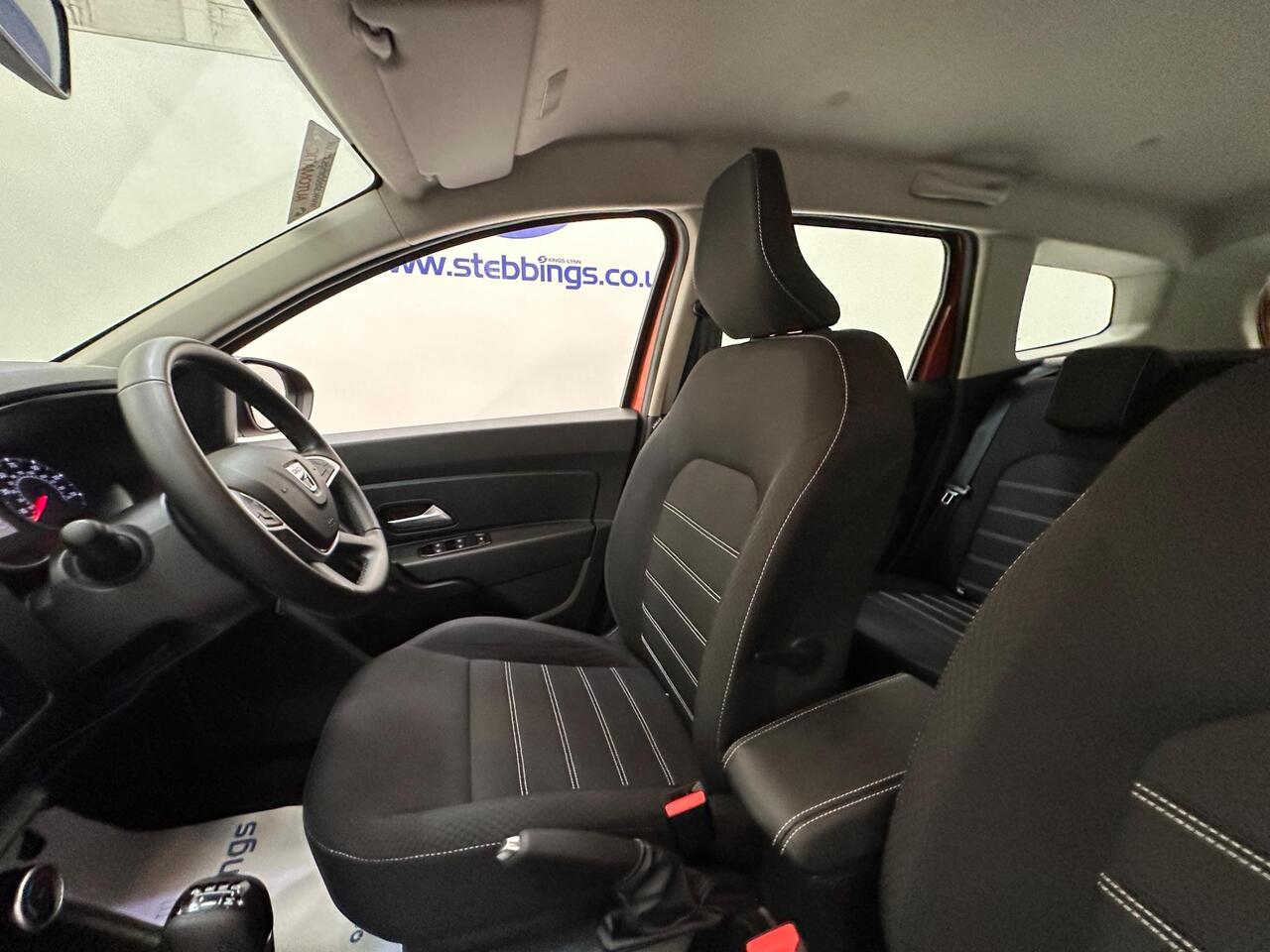 Dacia Duster AE22WHM