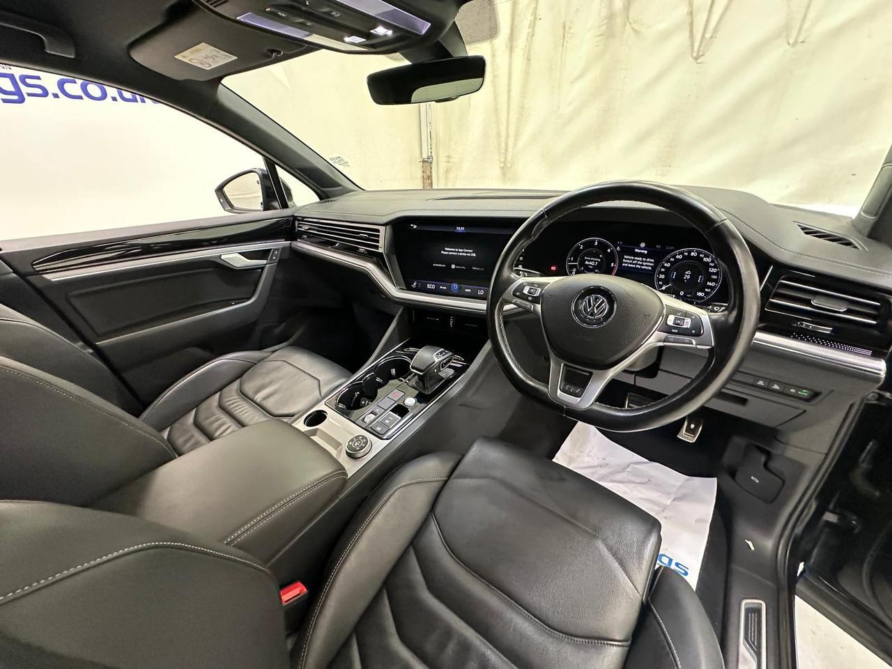Volkswagen Touareg VK69FRF