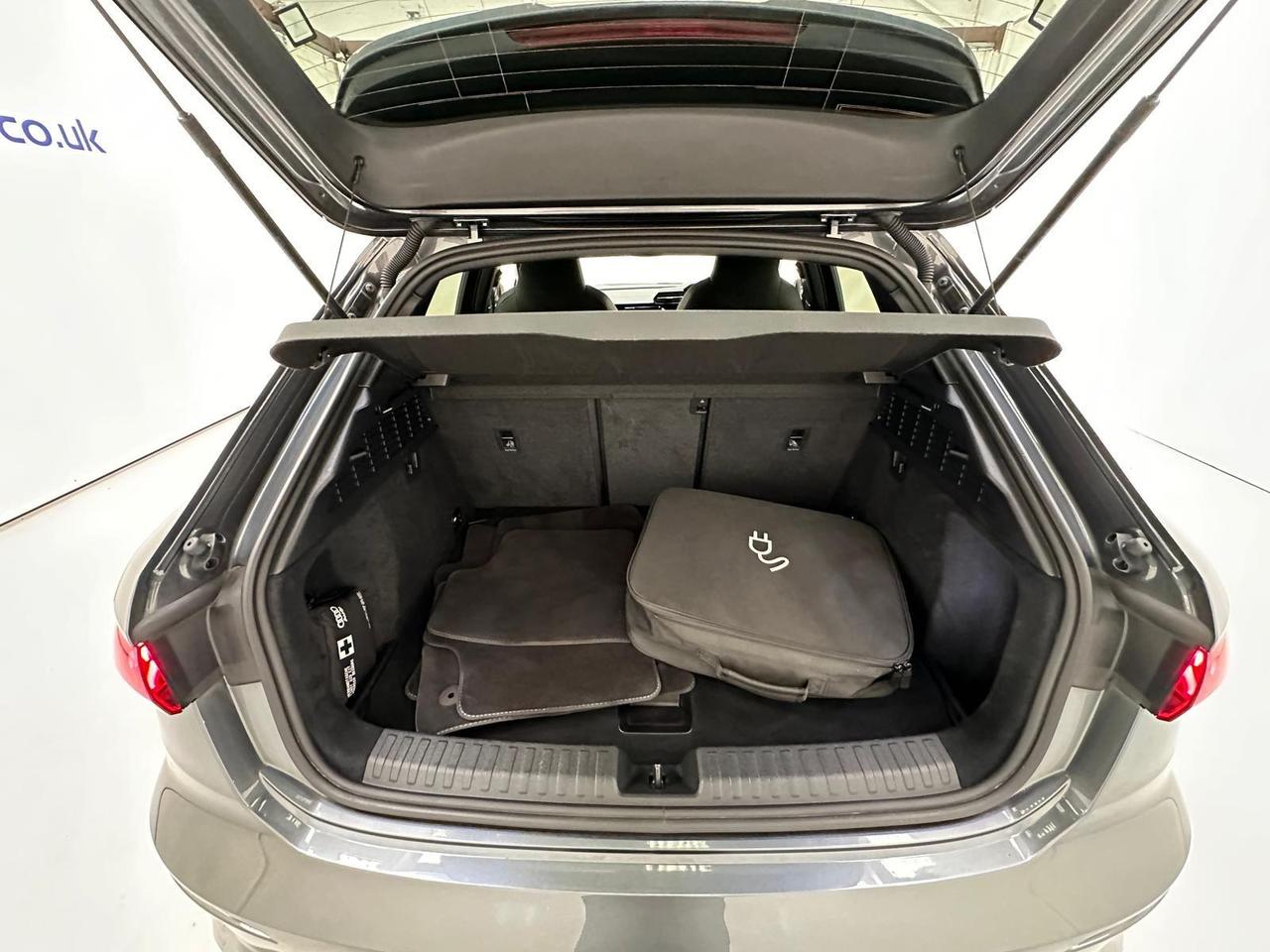 Audi A3 YE21XNF