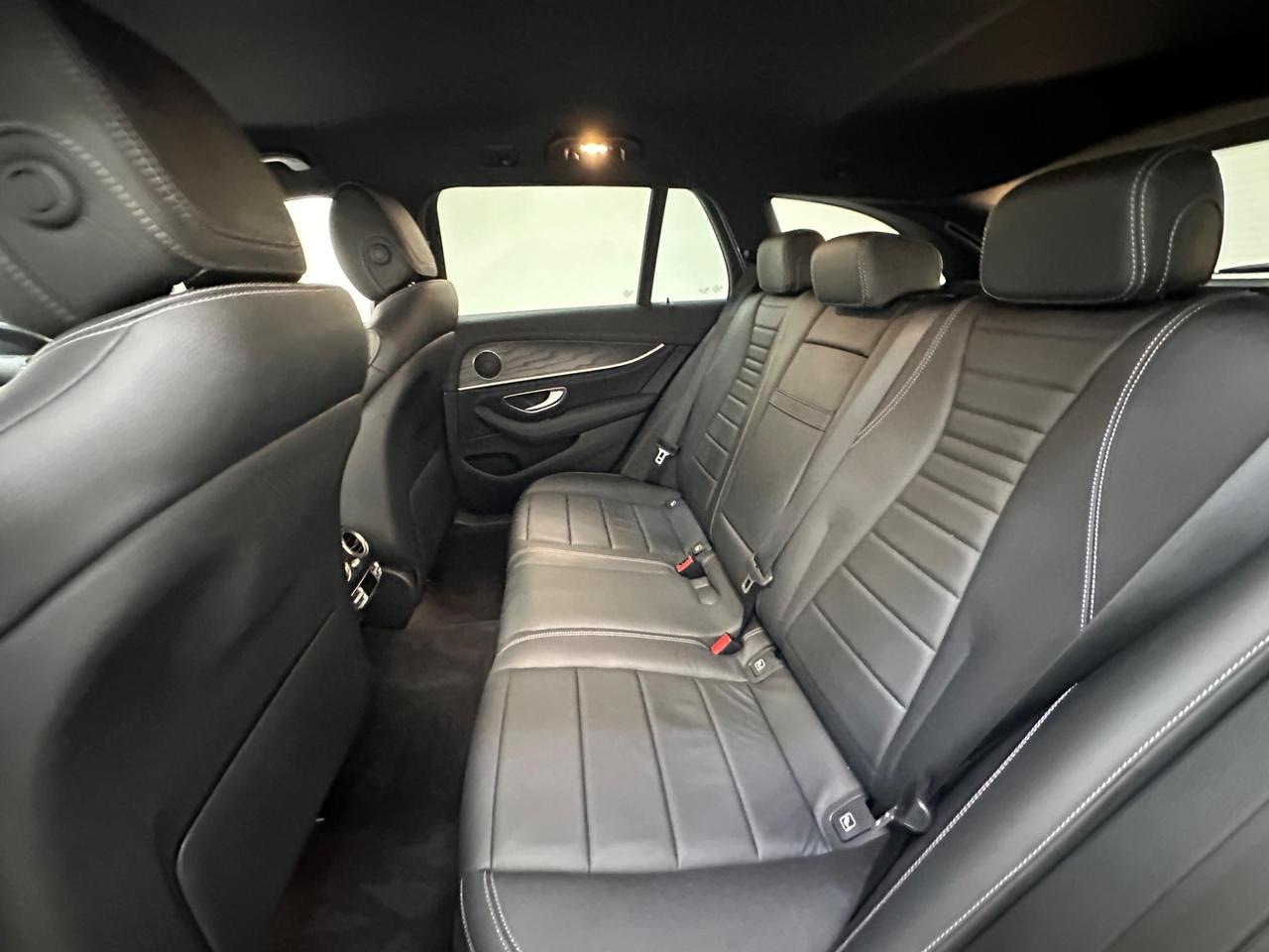 Mercedes-Benz E Class LO70NUB