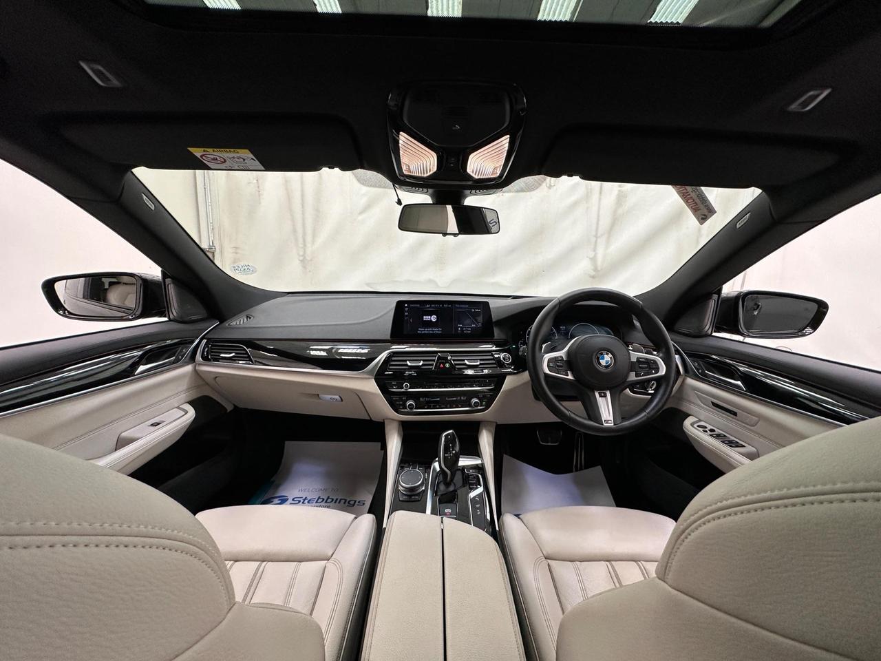 BMW 6 Series Gran Turismo YD68SYZ