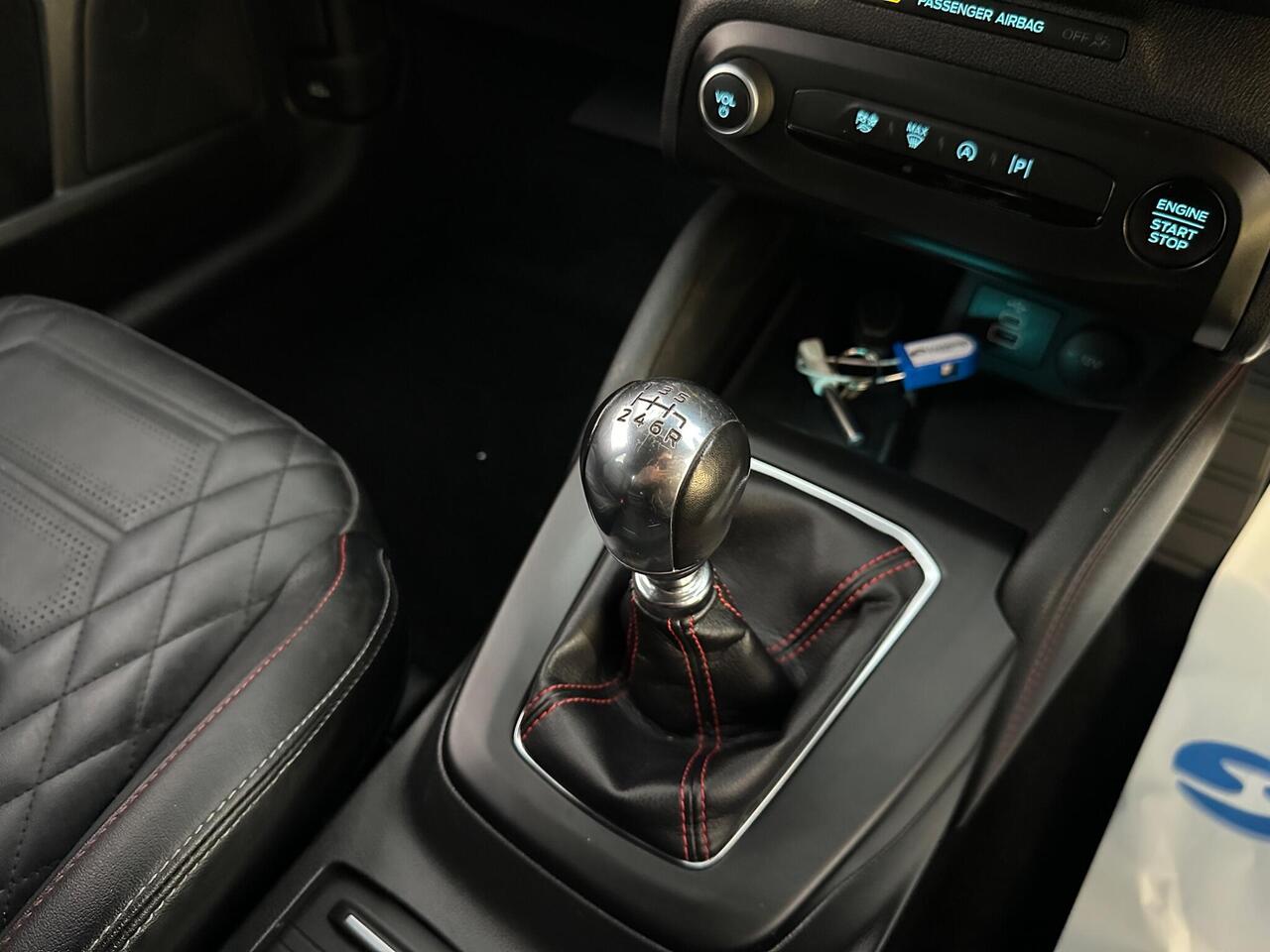 Ford Focus DN23CRZ
