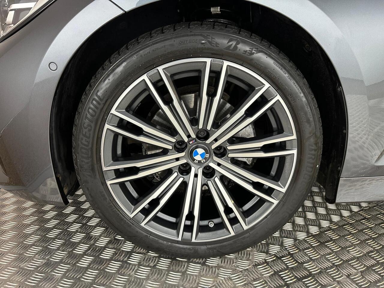 BMW 3 Series AP21DVK