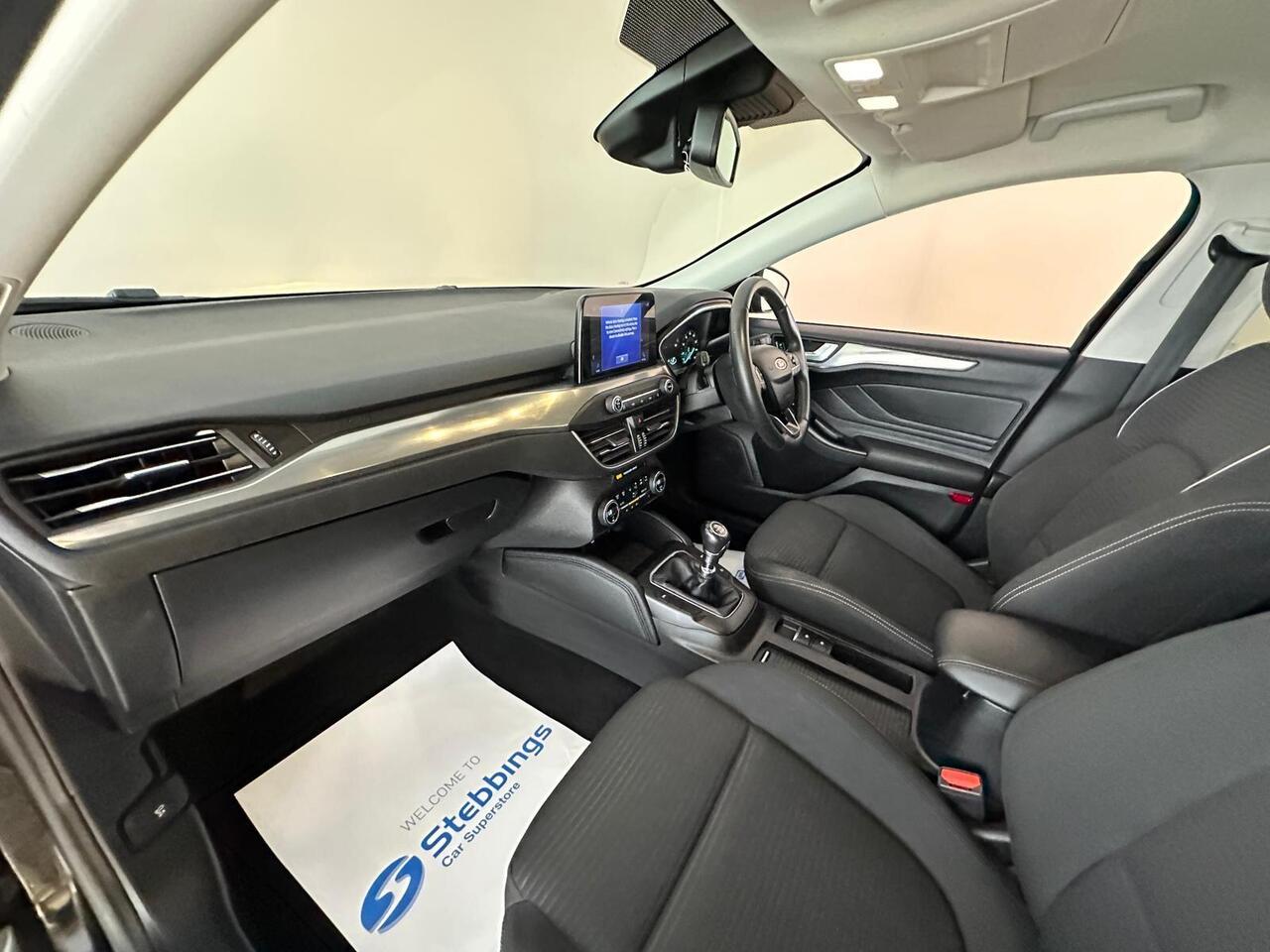 Ford Focus AO69TXA