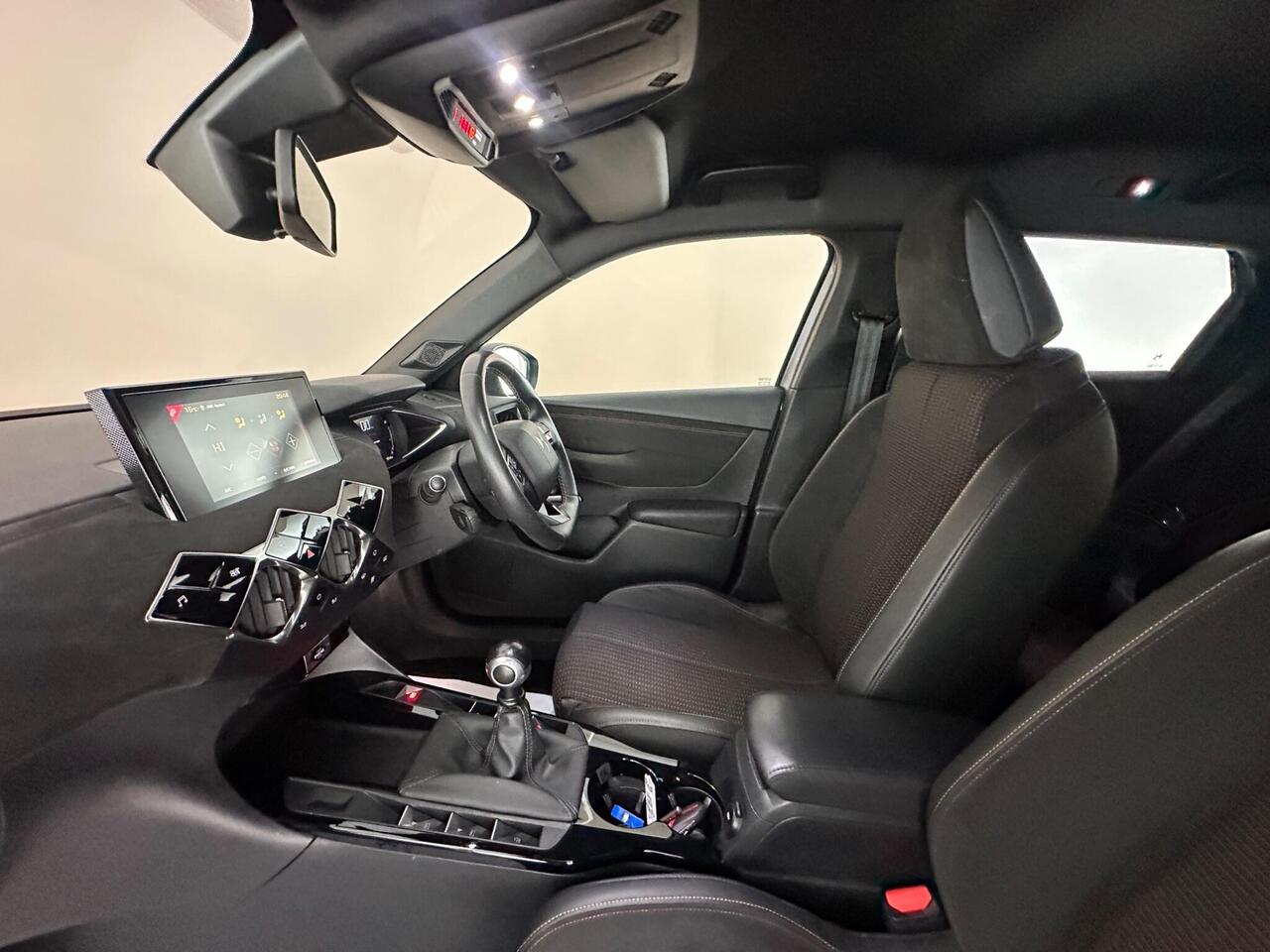 DS AUTOMOBILES DS 3 CROSSBACK GU71ZVE