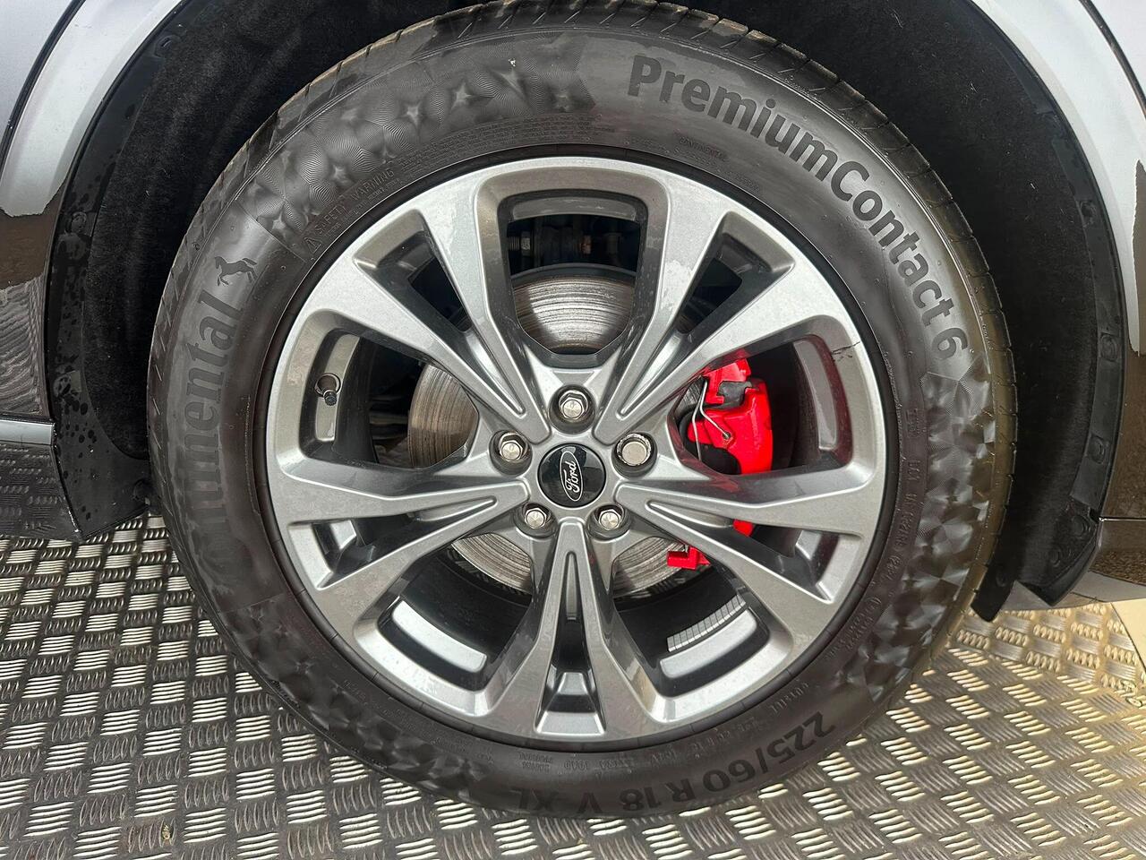 Ford Kuga YS22DYO
