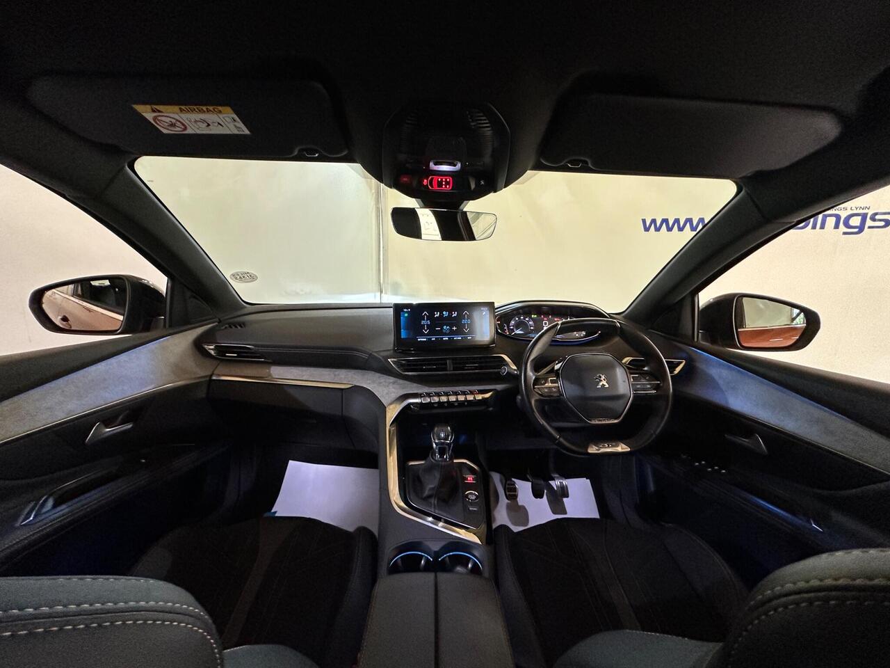 Peugeot 5008 YP21AXZ