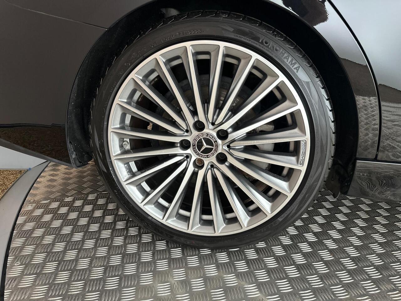 Mercedes-Benz C Class BU72PXT