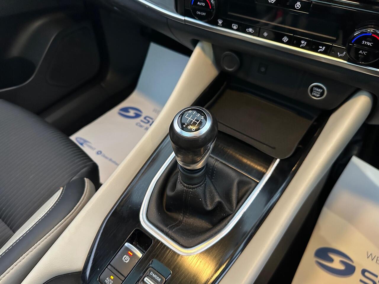 Nissan Qashqai AE22ZFL