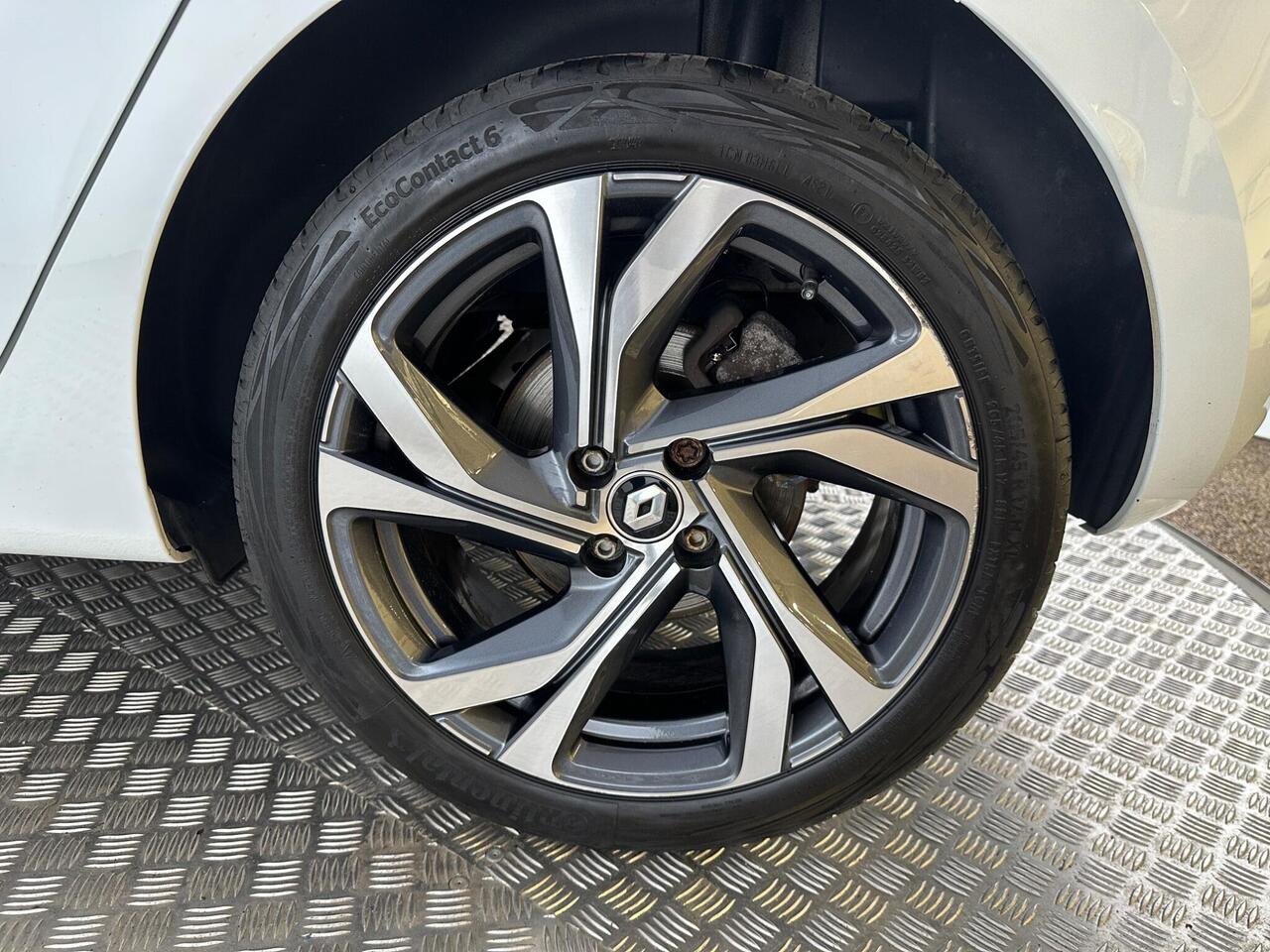 Renault Clio DN22BYC