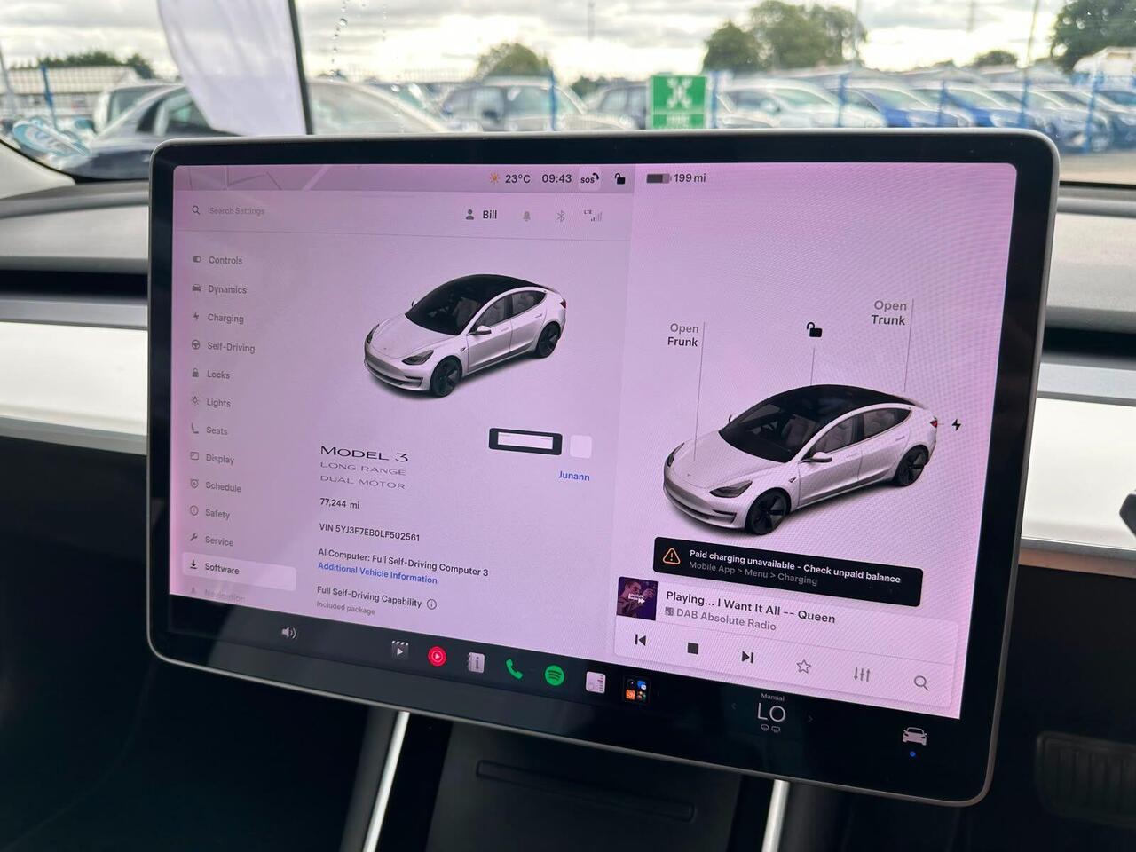 Tesla Model 3 YA69JVC