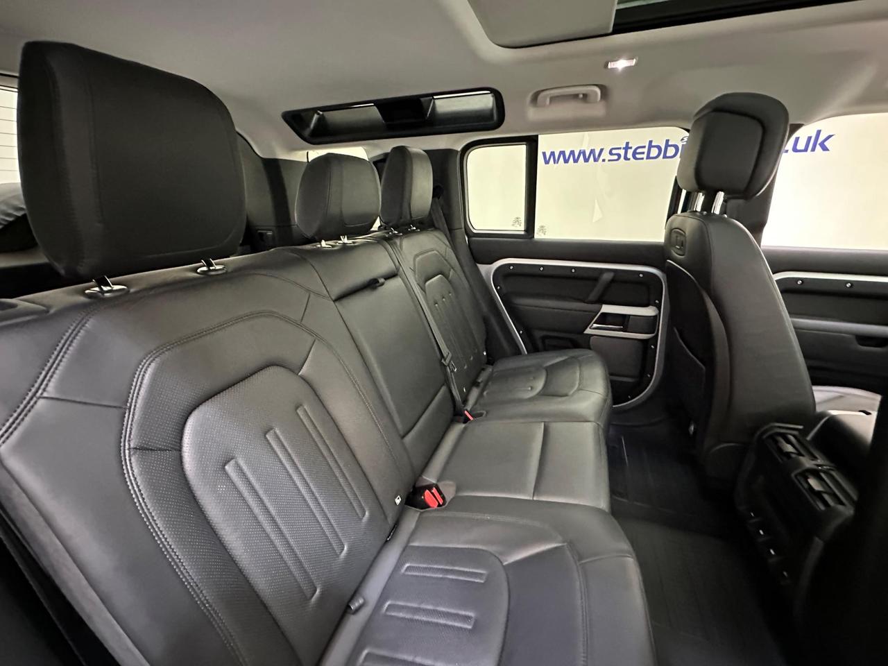 Land Rover Defender 110 KR70NFM