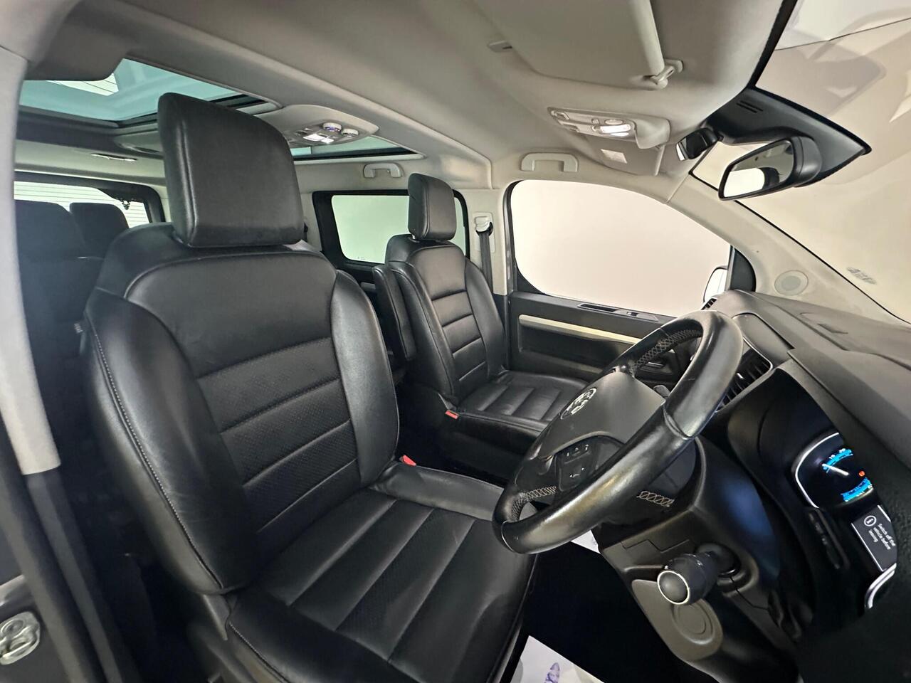 Vauxhall Vivaro Life Electric DA71MXC