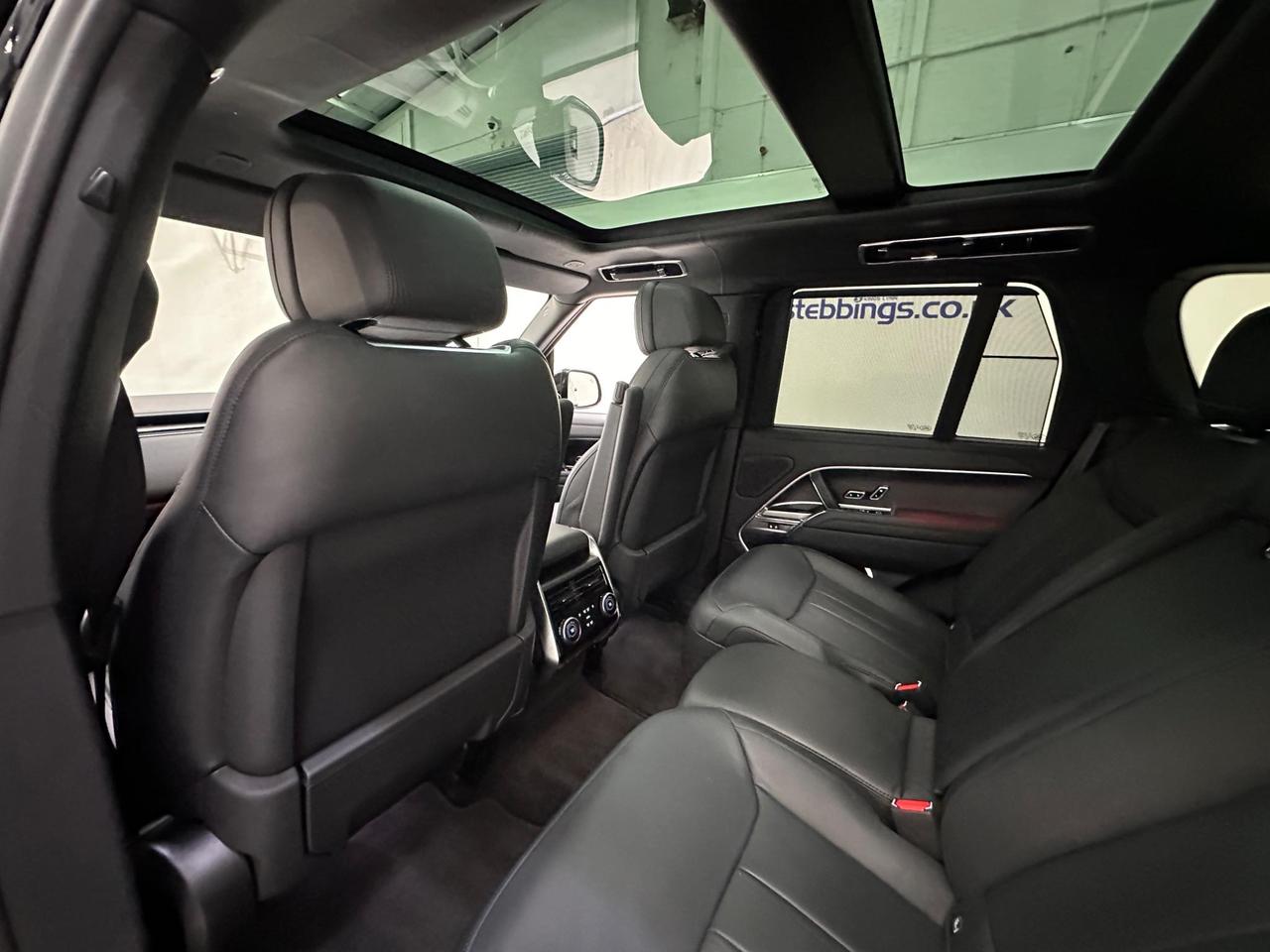 Land Rover Range Rover YE73JZF