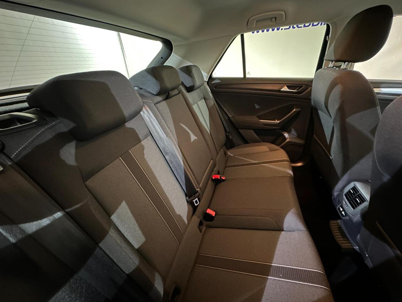 Volkswagen T-Roc AV22SYR