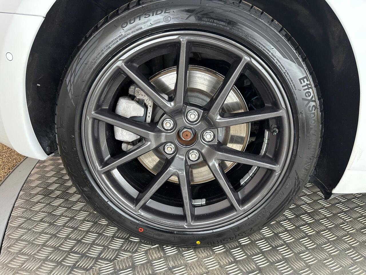 Tesla Model 3 AF72VLV