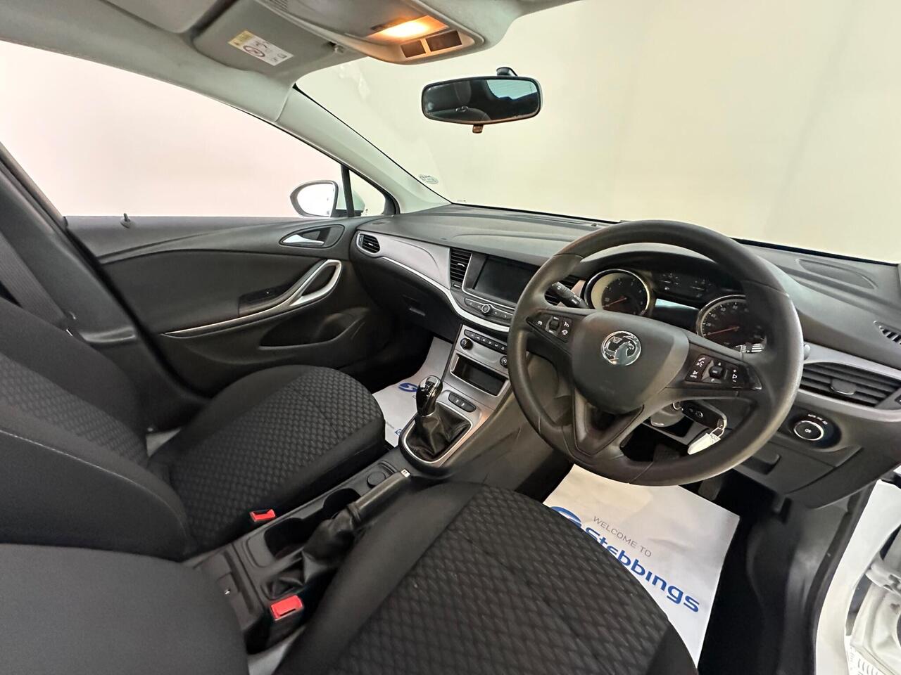 Vauxhall Astra DU70YZC